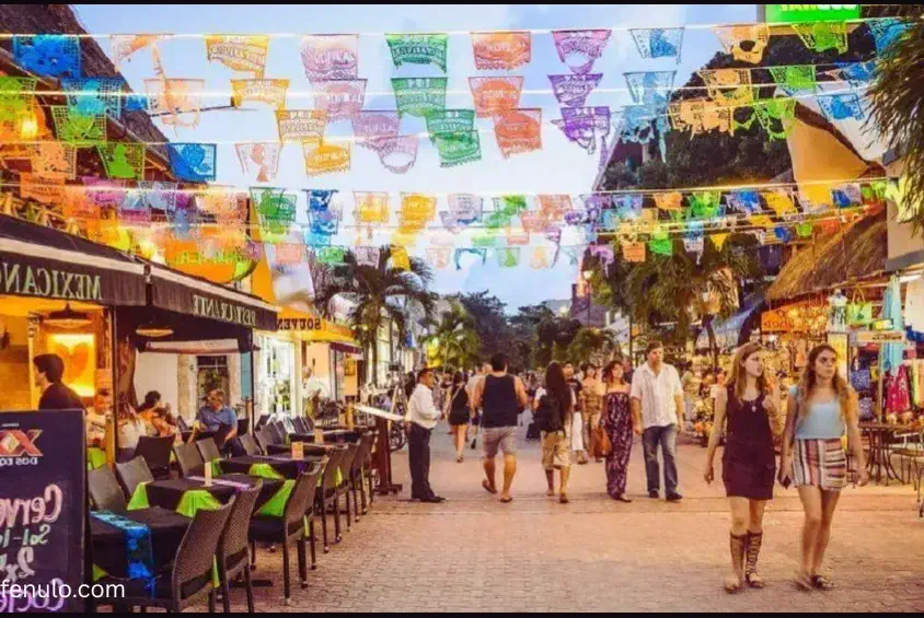Quinta Avenida, or Fifth Avenue